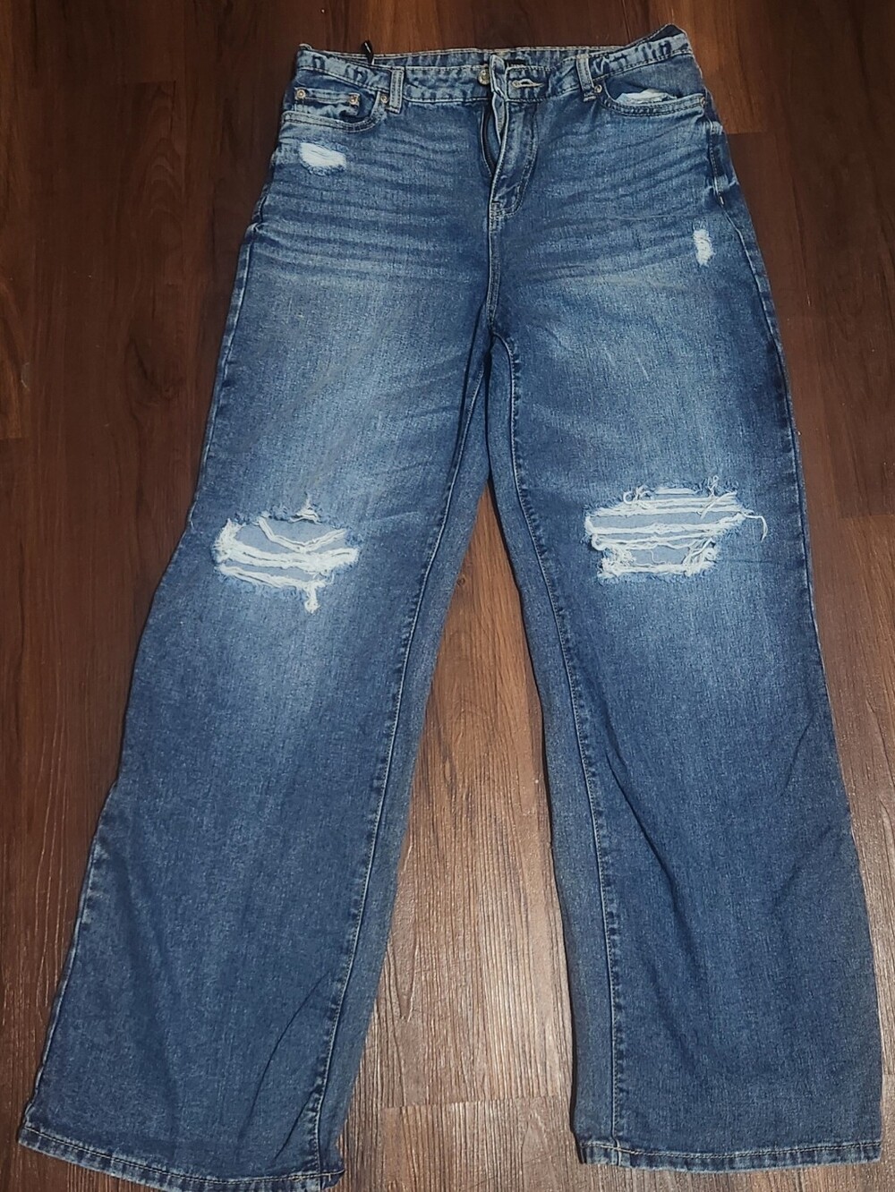 Distressed Women's High Rise Blue Wide-Leg Jeans